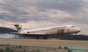 DC9 landing at ENVA